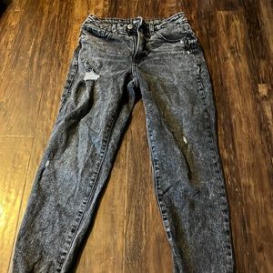 black acid wash